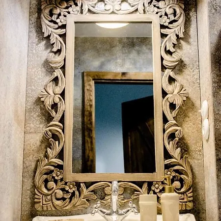 Apartment Sweet Country *