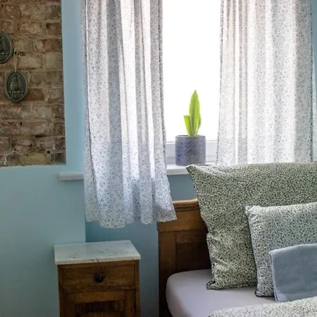 Sweet Country Apartment