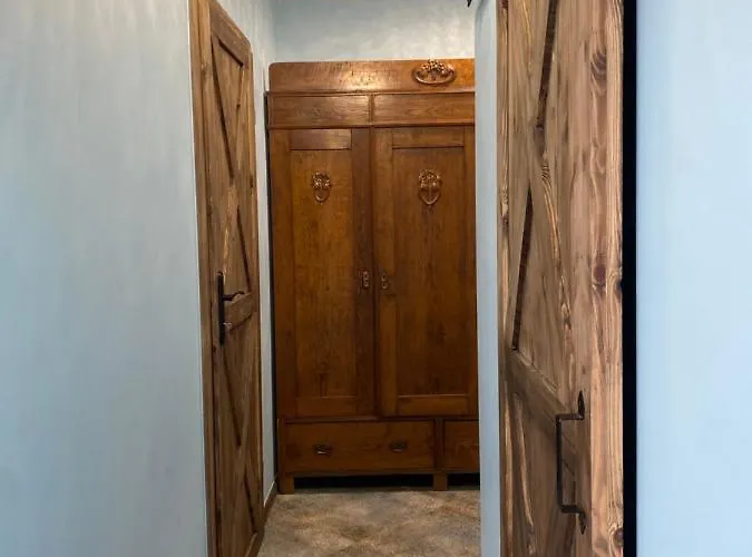 Apartment Sweet Country *