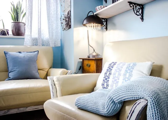 Apartment Sweet Country *